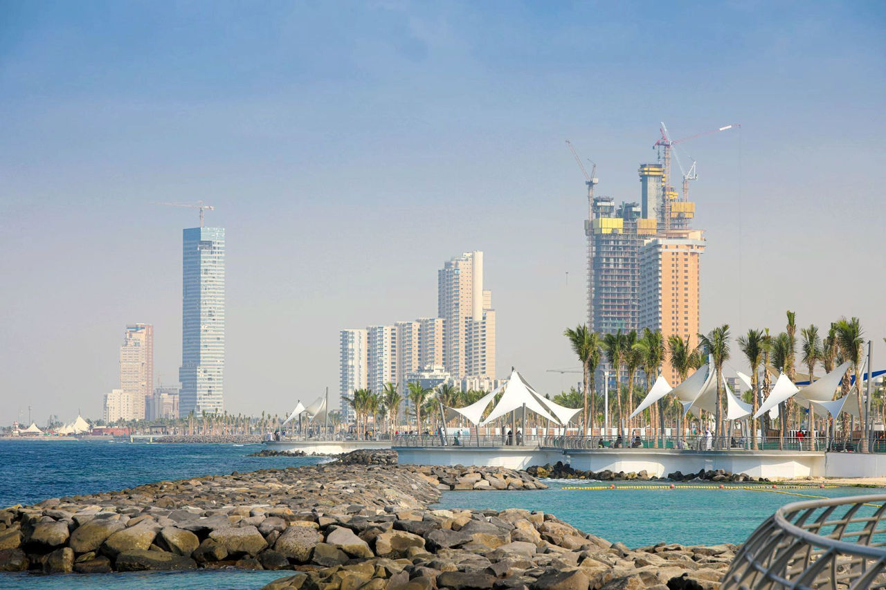 Arabia Saudită se pregătește să deschidă magazine de alcool în Jeddah și Dammam.