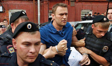 Liderul opoziției anti-Putin, Alexei Navalnîi a fost reţinut la Moscova. Foto: pauzaonline,ro