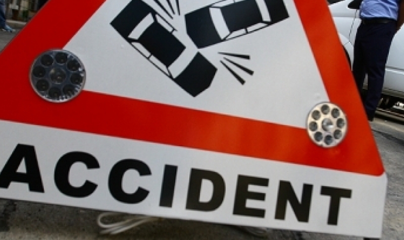 Intersecţia străzilor Russo şi Dimo este blocată. Foto: maramedia.ro