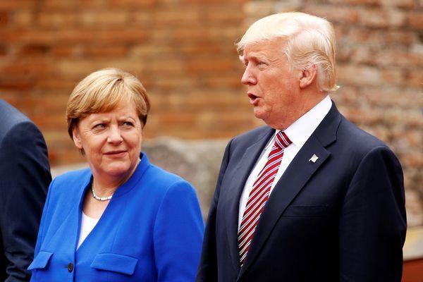 Меркель назвала неоднозначным политический стиль Трампа.