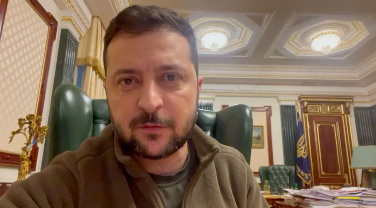 Зеленский: Украинские военные полностью зачистили Лиман от оккупантов.