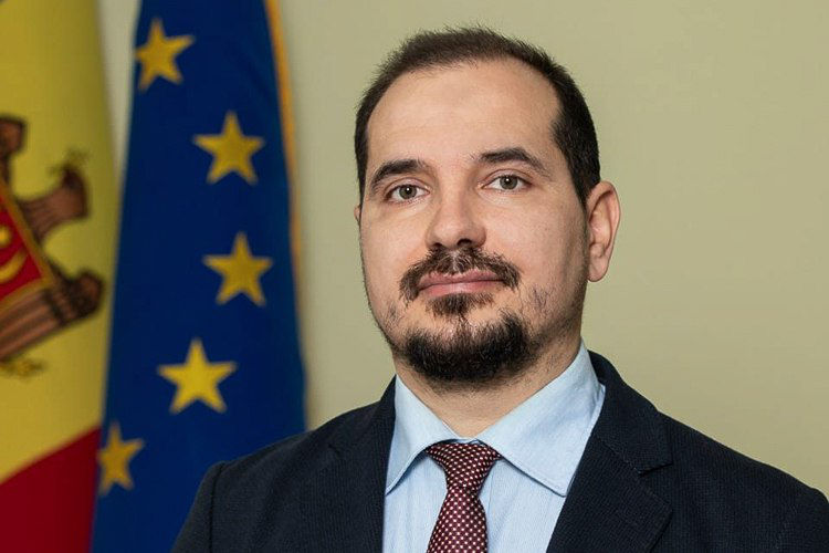 Министр труда Алексей Бузу.