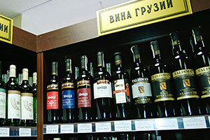Весной 2013 года возобновлен экспорт грузинской минеральной воды «Боржоми» в Россию, а в июне – экспорт вина и коньяка после семи лет запрета.