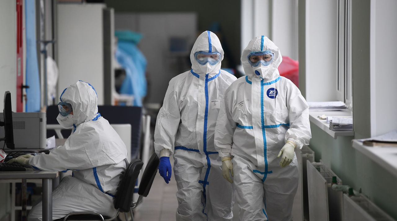 Число выявленных случаев коронавируса в мире за сутки увеличилось более чем на 203 тысячи.