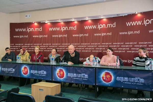 Un activist îi cere lui Igor Dodon să ajute oamenii de la sate
