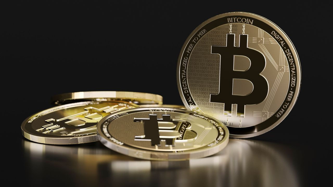 Fondurile mondiale de pensii, interesate de criptomonede pe fondul creșterii rapide a Bitcoinului.