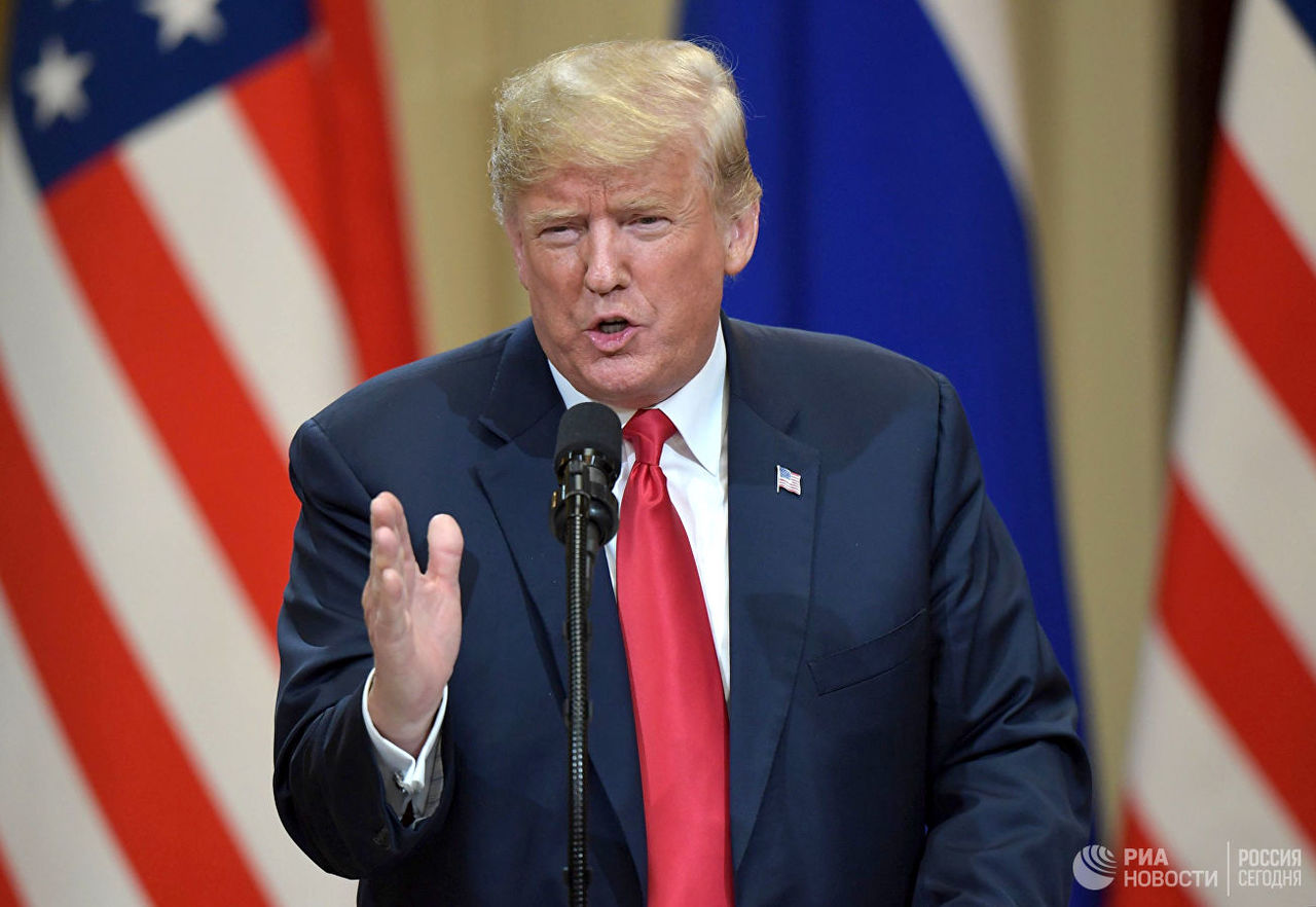 Трамп опубликовал шуточное видео с извиняющимся Байденом.