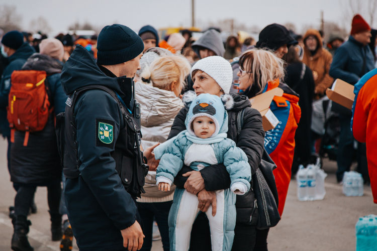 Процедуры трудоустройства украинских беженцев упрощены.