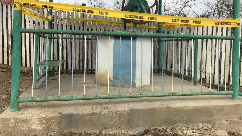 Во Флорештах в колодце обнаружен труп мужчины.