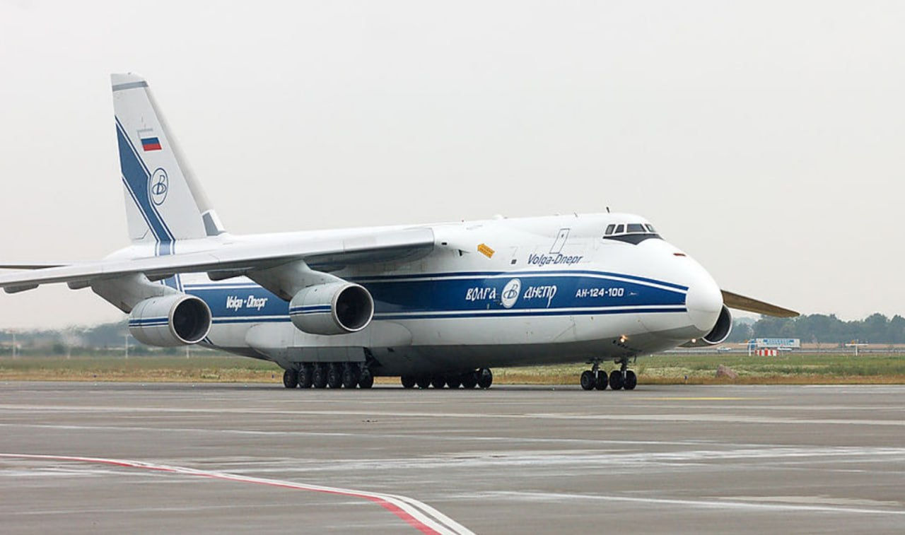 Канада передаст Украине российский самолет Ан-124.