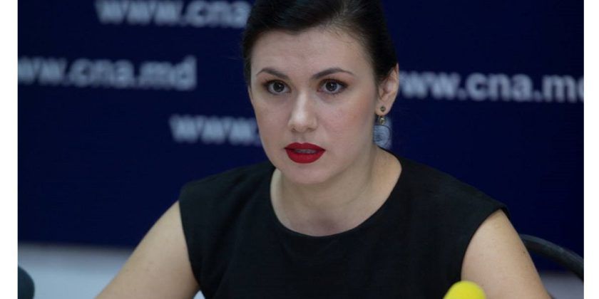 Cristina Țărnă a fost numită în funcția de director adjunct la CNA în noiembrie 2013.