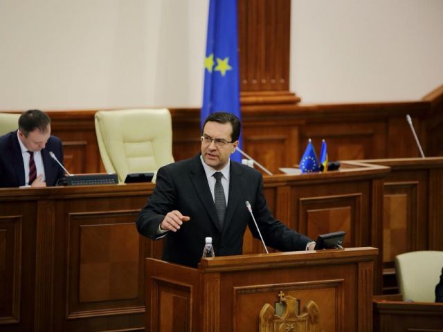 Democratul a motiune de cenzura socialistii nu au suficiente voturi.