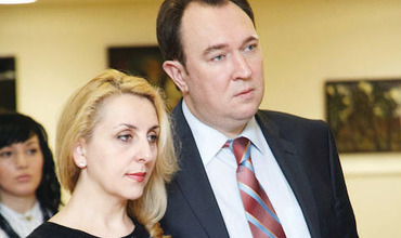 Angelina Tănase, în 2011, nu deținea funcții, bunuri și nu avea venituri, iar în 2012 a primit salarii din cinci funcții.