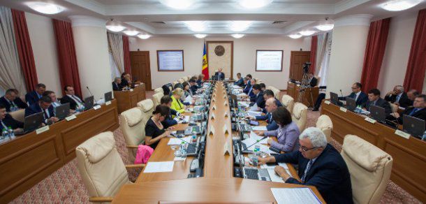 Streleț îi liniștește pe investitorii străini din RM. Foto: gov.md