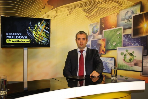 Presa nu are cum să participe la negocierile privind crearea noii coaliții de guvernare, pentru că tratativele ar fi transformate într-un show.