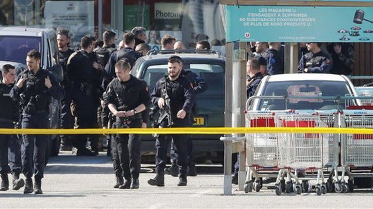 Atac terorist în Franța: Autoritățile au reţinut al doilea suspect