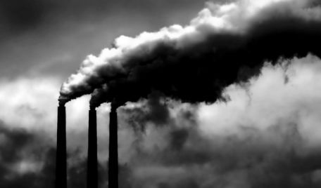 Meteorologii au emis astăzi cod galben de poluare a aerului atmosferic privind conţinutul cu fenol la Tiraspol.  Avertizarea este valabilă până pe 12 noiembrie.