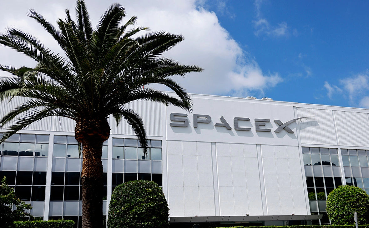 Акции SpaceX упали после ажиотажа вокруг исторического IPO.
