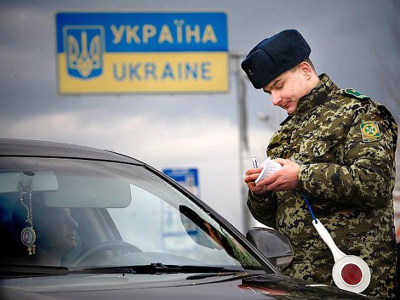 Старинные издания пытался вывезти в Россию молдаванин. 