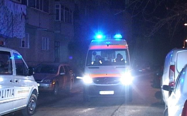 Medicii, sosiţi în scurt timp la faţa locului, au constatat decesul bărbatului.