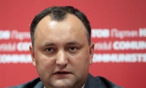 Situație încordată ieri în studioul UNIMEDIA. Invitatul Elenei Robu, deputatul Igor Dodon, a fost invitat să răspundă la mai multe întrebări