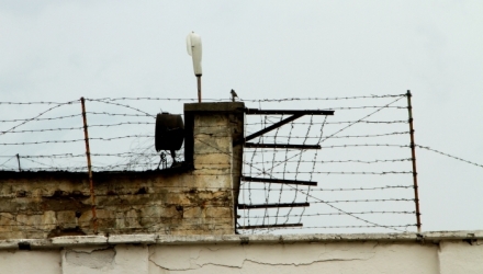 Ambele cazuri au fost documentate, iar materialele acumulate au fost transmise Inspectoratelor de Poliție din raza dislocării instituțiilor pentru efectuarea acțiunilor de anchetă.