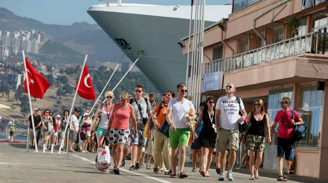 Unii turiști părăsesc Turcia din cauza unei legi privind animalele.