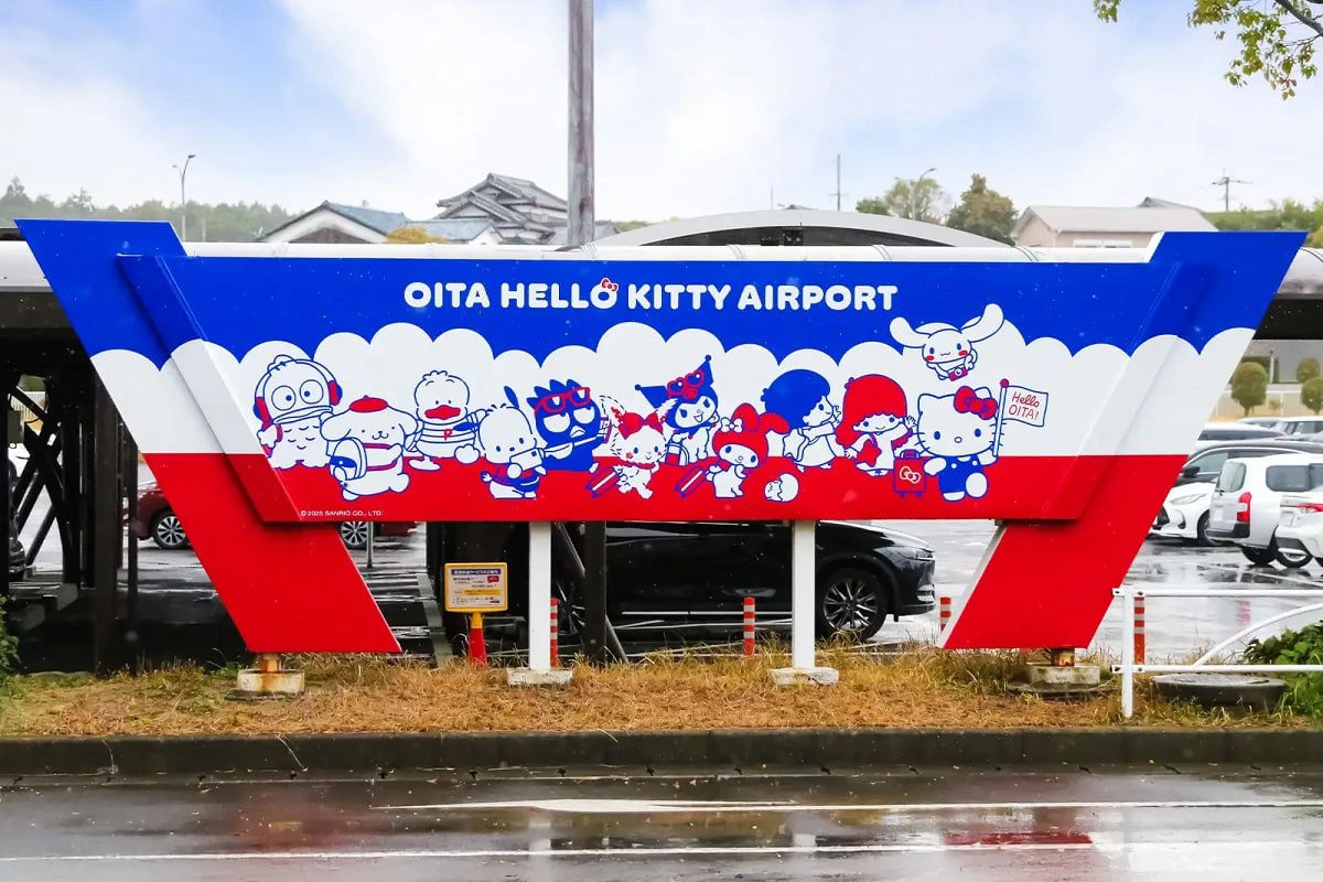 Японский аэропорт Оита на полгода сменил свое название на Оита Hello Kitty.