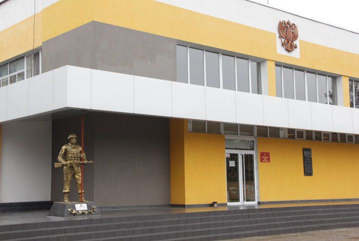 Памятник российскому миротворцу открыт в Тирасполе.