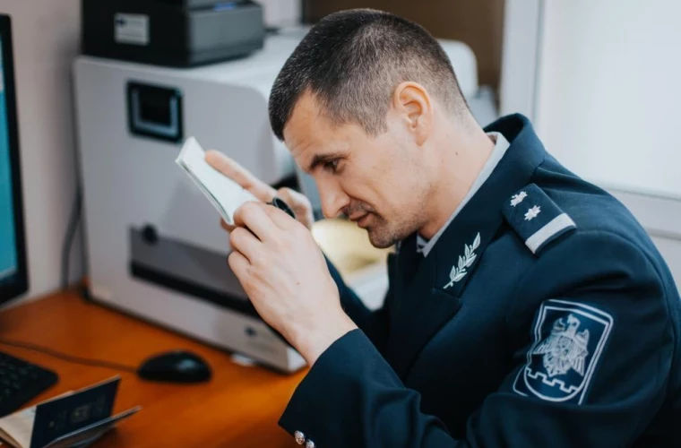  Два иностранца пытались пересечь границу Молдовы с поддельными документами.