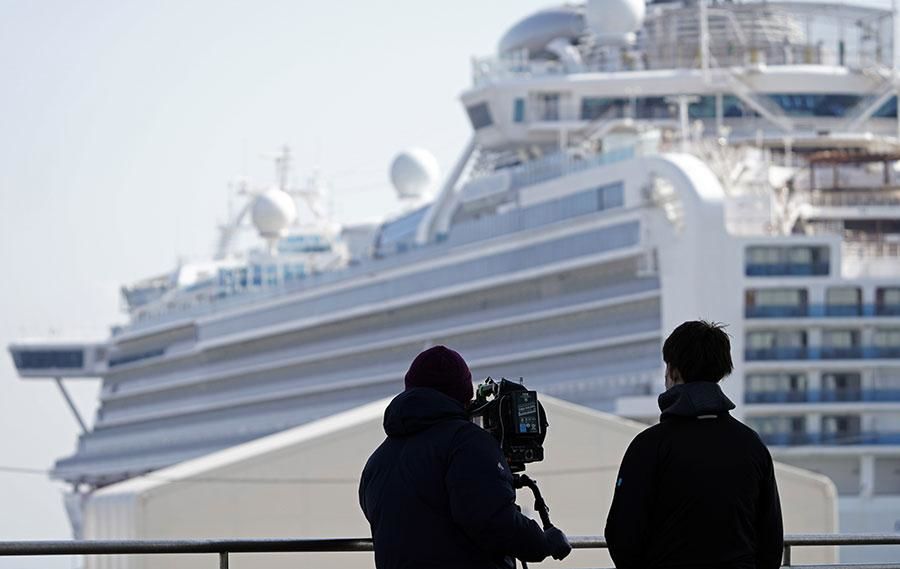 Третий пассажир лайнера Diamond Princess умер от коронавируса.