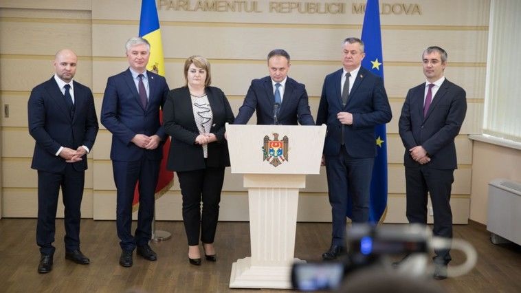 Депутаты от  Pro Moldova обратили в прокуратуру из-за заявлений Додона.