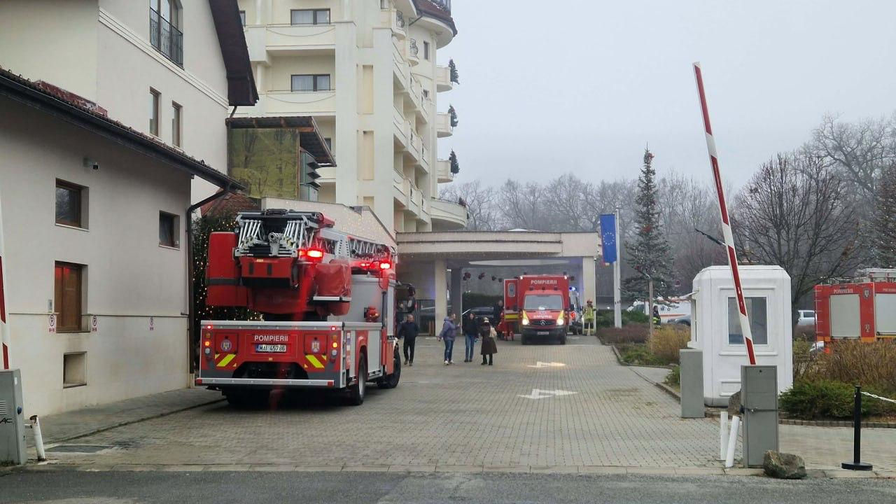 Tavanul unei piscine din incinta hotelului Hilton din Sibiu s-a prăbușit: Mai multe persoane, rănite.