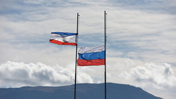 Украинца задержали в Крыму за надругательство над флагом России.