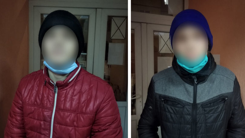 Карабинеры задержали двух парней, при которых обнаружили наркотики. 