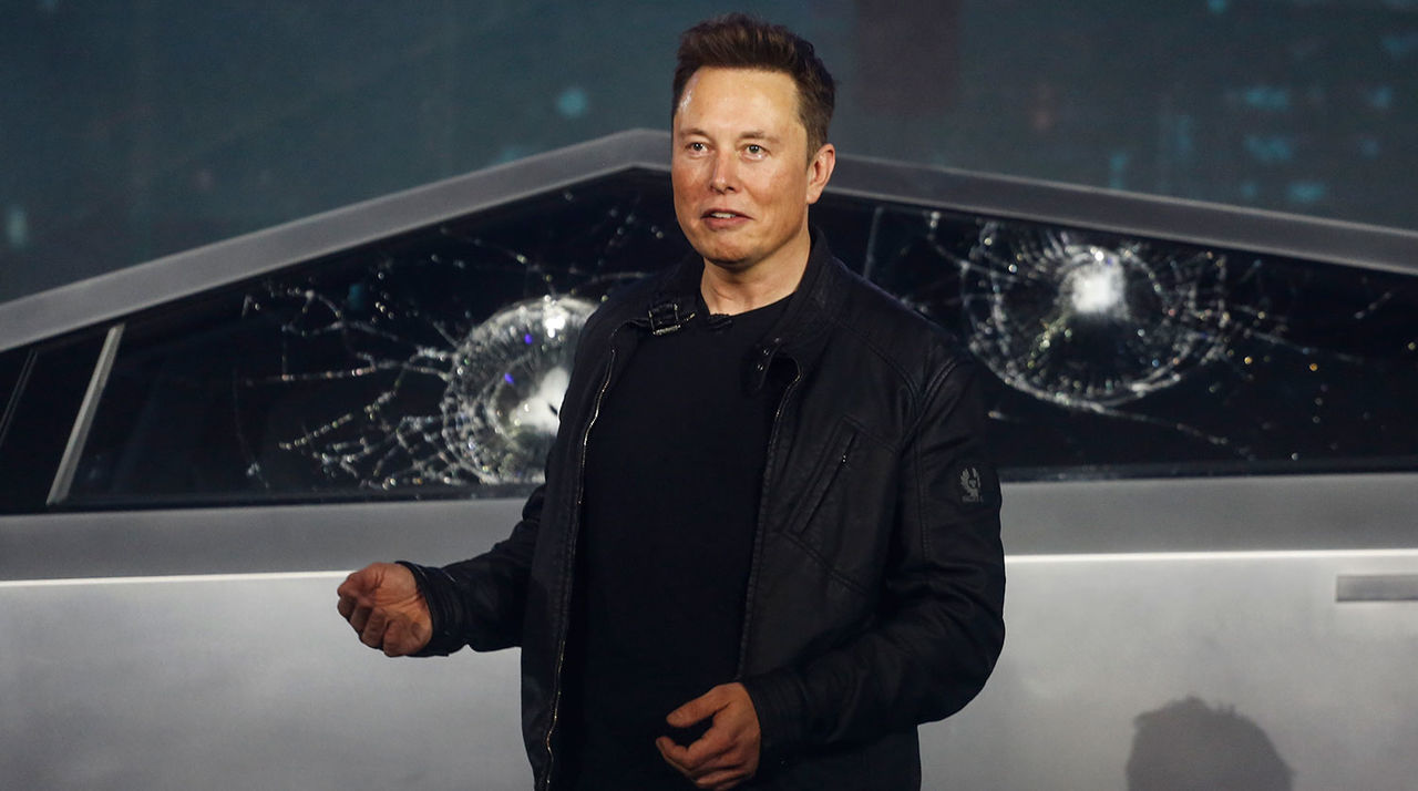 Американский бизнесмен, миллиардер и основатель компании Tesla Илон Маск.