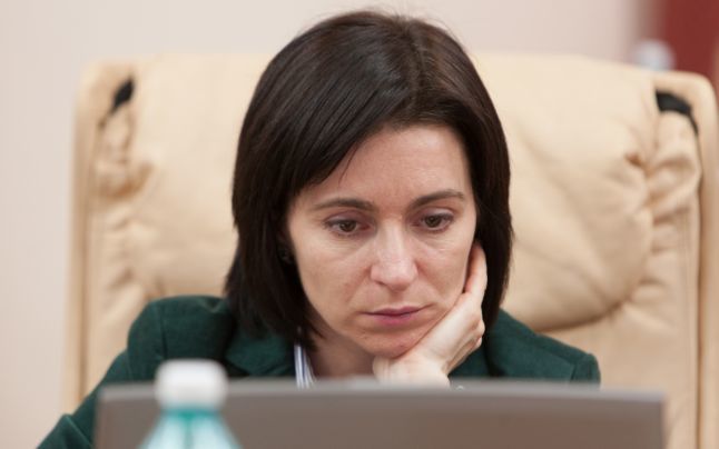 Maia Sandu, condamnă perchezițiile și reținerile protestatarilor, care potrivit poliției, ar fi participat la acțiuni violent la protestul din 24 aprilie.