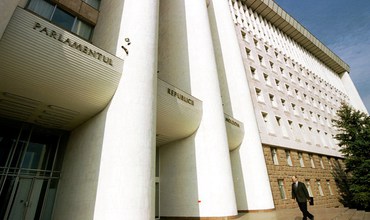 Резолюция, которую примут сегодня, 21 июня, депутаты на закрытом заседании парламента, осудит односторонние действия Приднестровья. Фото: viza.md