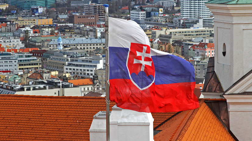 МИД Словакии извинился за шутку премьера о передаче Закарпатья России.