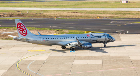 Un fost pilot de Formula 1 își lansează propria companie aeriană low-cost. 