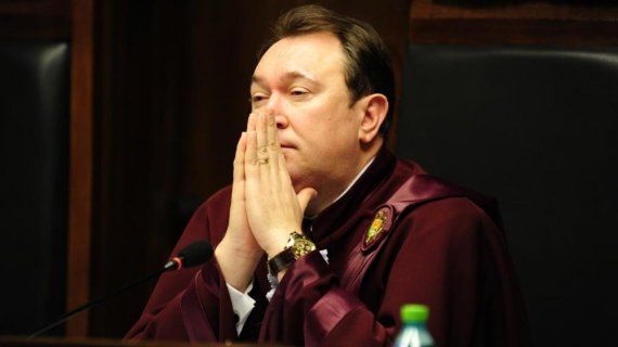 Александру Тэнасе требует извинений и удалений. Фото: Максим Андреев
