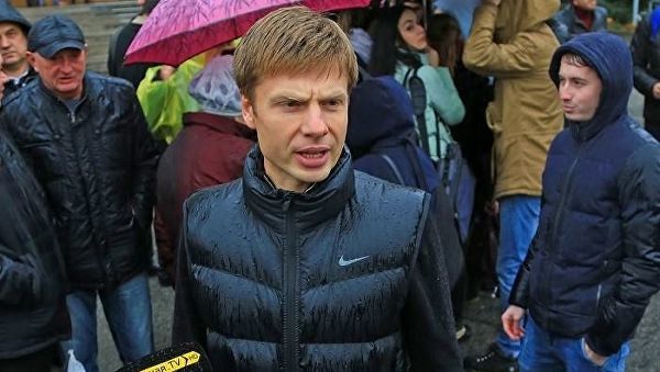 Украинский депутат пообещал прийти на ТВ в костюме клоуна.