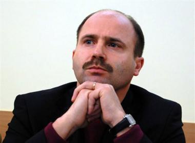  Valeriu Lazăr îşi încheie vizita de lucru în România
