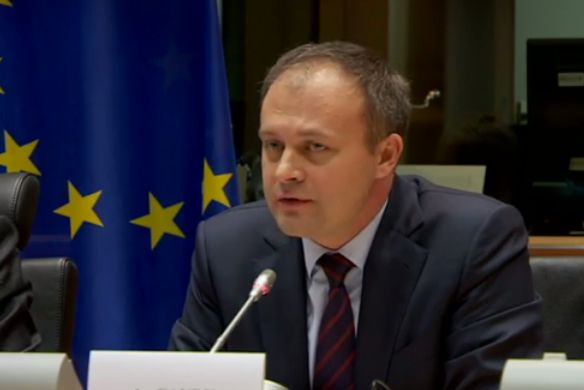 Европарламентарии обрушились в адрес Канду с критикой.