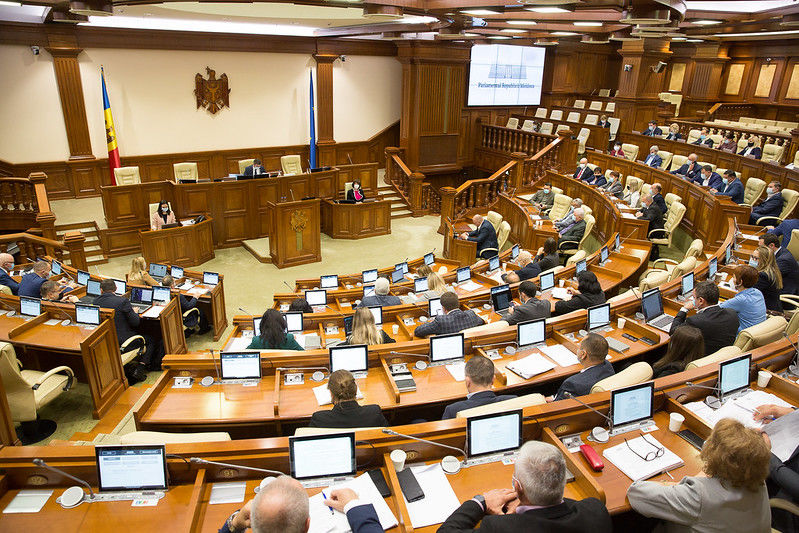 В парламенте отказались обсуждать продление контракта с «Газпромом».