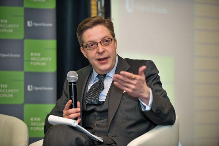 Pirkka Tapiola, a pus la îndoială motivele embargoului impus de Federația Rusă la importul vinurilor moldovenești.