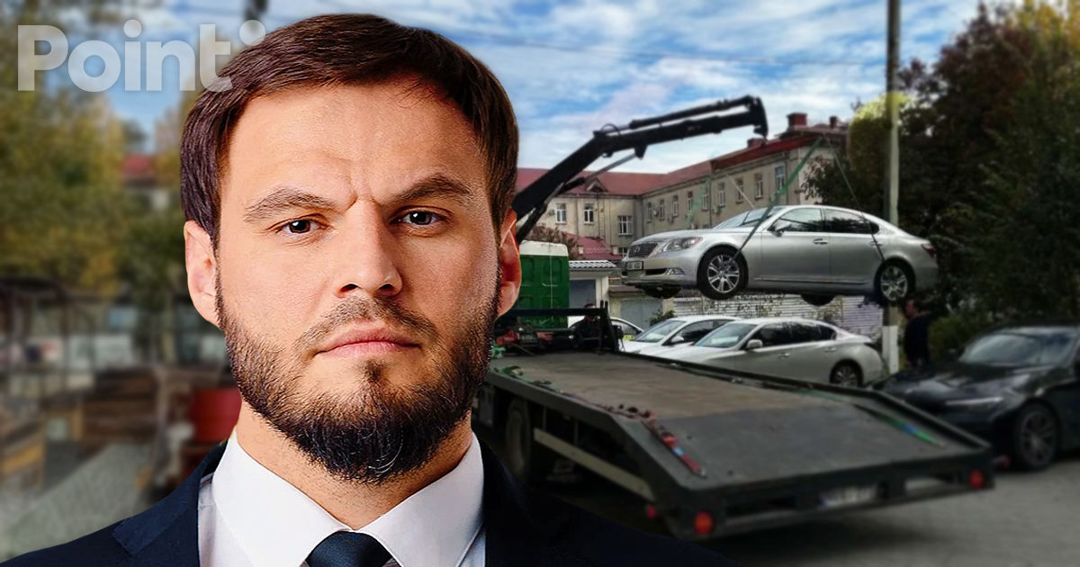 После утренних обысков у Максима Морошана изъяли автомобиль Lexus.