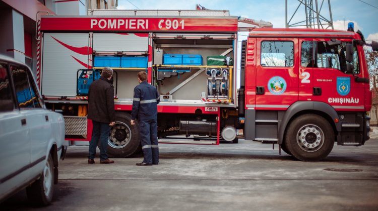 Пожертвования в виде пожарных машин, машин скорой помощи и т. д. будут распределяться в соответствии с пожеланиями доноров. Фото: piataauto.md.