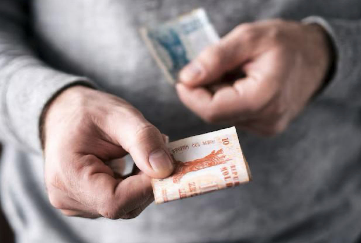 Молдаване экономят: банковские вклады выросли в декабре на 40% до 5 млрд леев.
