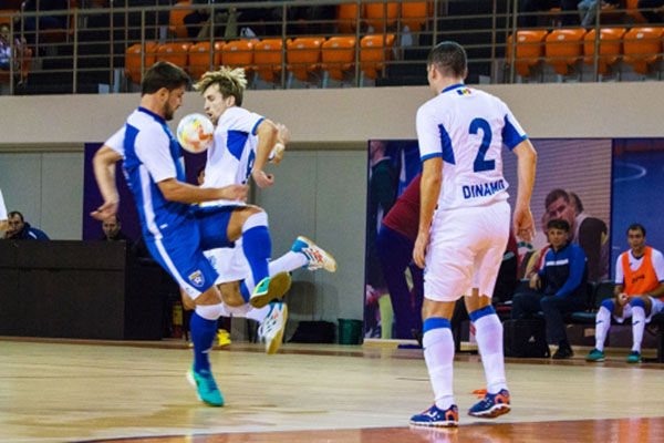Classic se menține la trei puncte de liderul Dinamo 